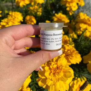 10 g de baume à la cire d'abeille biologique | baume naturel tout usage | baume à lèvres bio | baumes pour peau sèche | onguents pour la peau sèche | onguents et baumes naturels