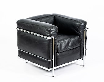 Authentic Cassina LC2 Black Leather Petit Lounge Chair by Le Corbusier, 4x Avail