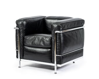 Authentic Cassina LC2 Black Leather Petit Lounge Chair by Le Corbusier, 4x Avail
