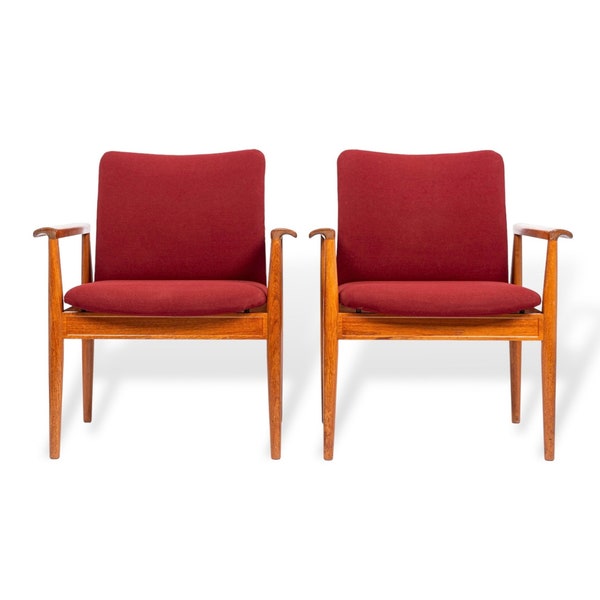 Mid Century Danish Red Diplomat Chairs by Finn Juhl for France & Daverkosen