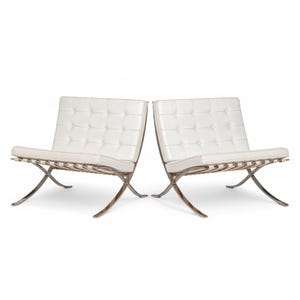 Mid Century White Barcelona Chairs by Mies van der Rohe for Knoll, 1970s