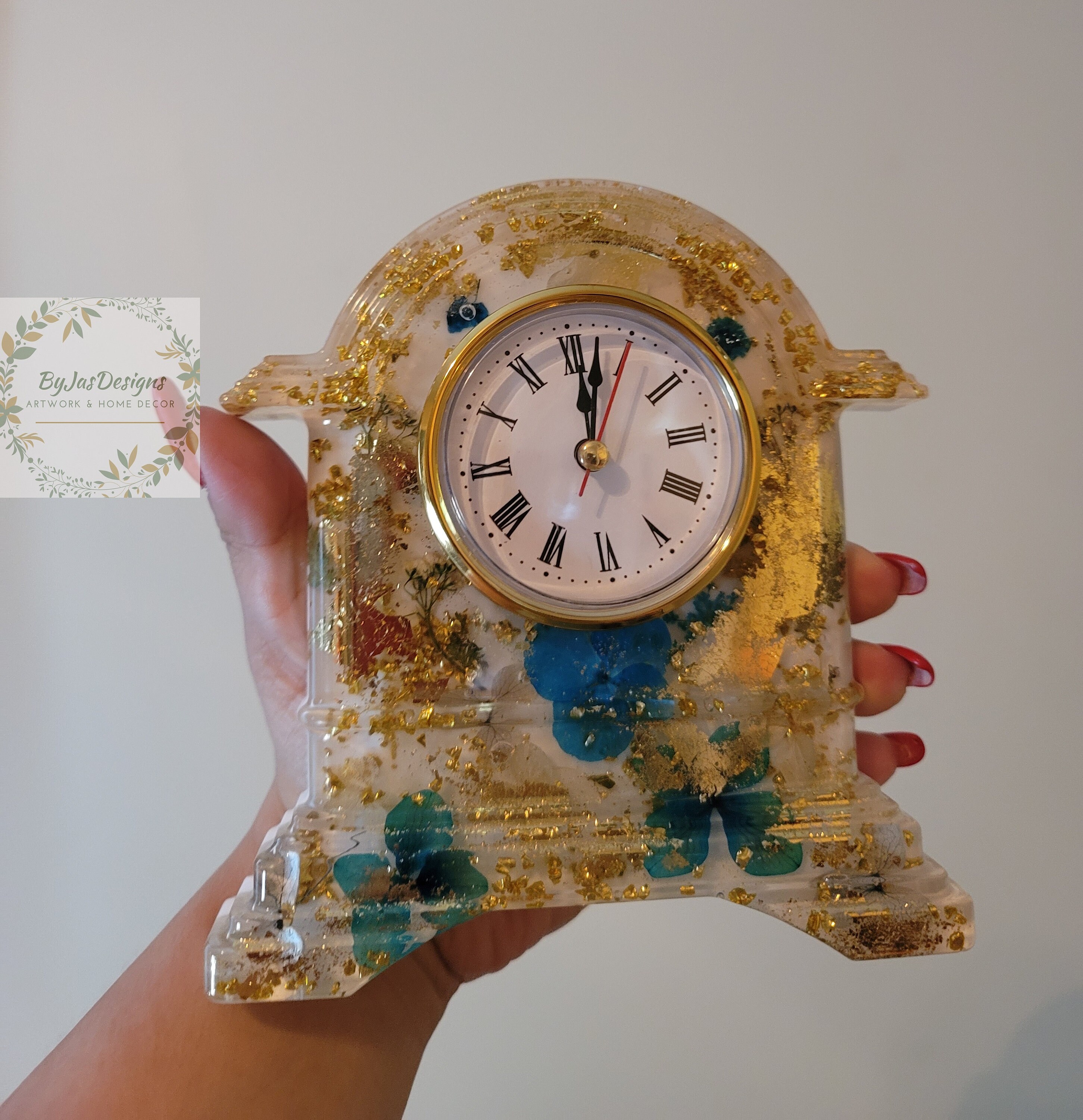 Vintage Resin Clock - Etsy Vintage Resin Clock - Etsy