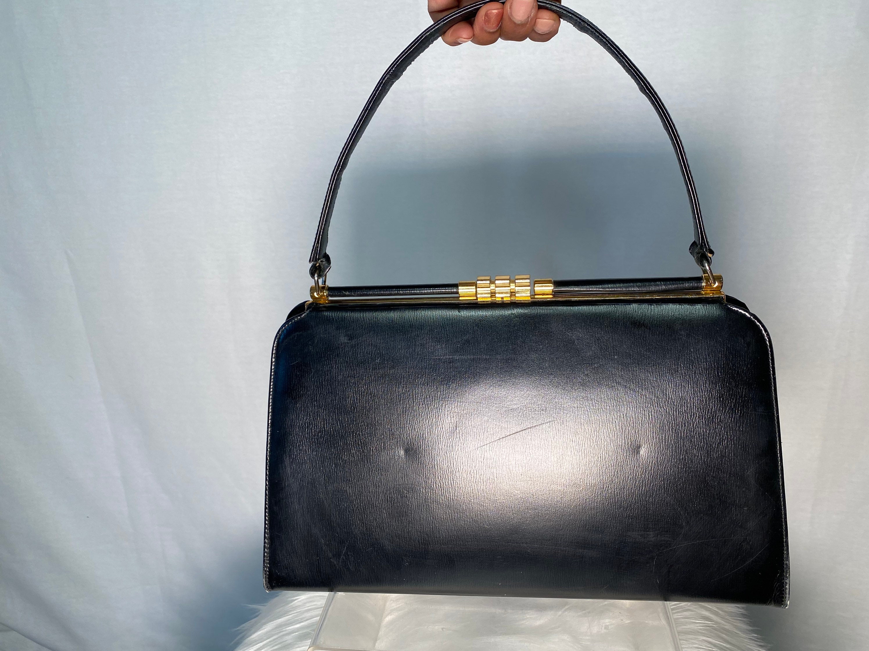 LOUIS CARDY Women's Shoulder Bag/Purse Black/Gold