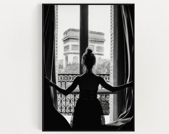 Woman in Paris Download, Woman in Paris Printable Poster, Fashion Photo, Elegant Decor, Chic Wall, Easy Print.