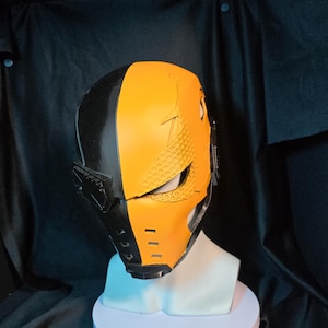 Free shipping! Deathstroke helmet / mask / adult size 24"-25" villain mask / wearable or display piece . Slade wilson/deathstroke costume