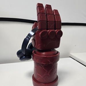 Right hand of doom Hellboy stone fist movie replica from Hellboy and Hellboy 2. exact movie replica allready painted shipping included!
