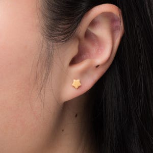 Stjärnörhängen | Signaturfärger | Keramiska örhängen, Keramiska örhängen, Porslinsörhängen, Örhängen, Stolparörhängen