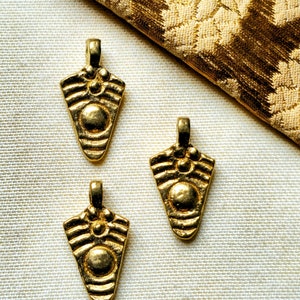 Tribal Brass charms, Z129, Brass charms, Raw Charms, charms, Charms for macrame and jewelry making, 25*14mm, Micro macrame making