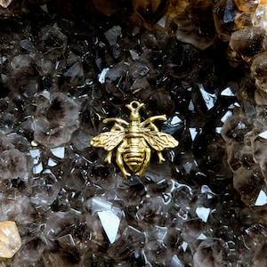 Honey bee Brass charms, Brass charm pendent, Tribal Raw Charms, Pendent, Charms for macrame and jewelry making, 22x24mm, AAT20
