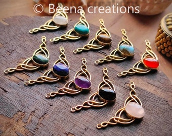Hermoso colgante de piedra de latón, dijes de latón, dijes de piedra, dijes de latón para macramé, dijes de latón para macramé y fabricación de joyas
