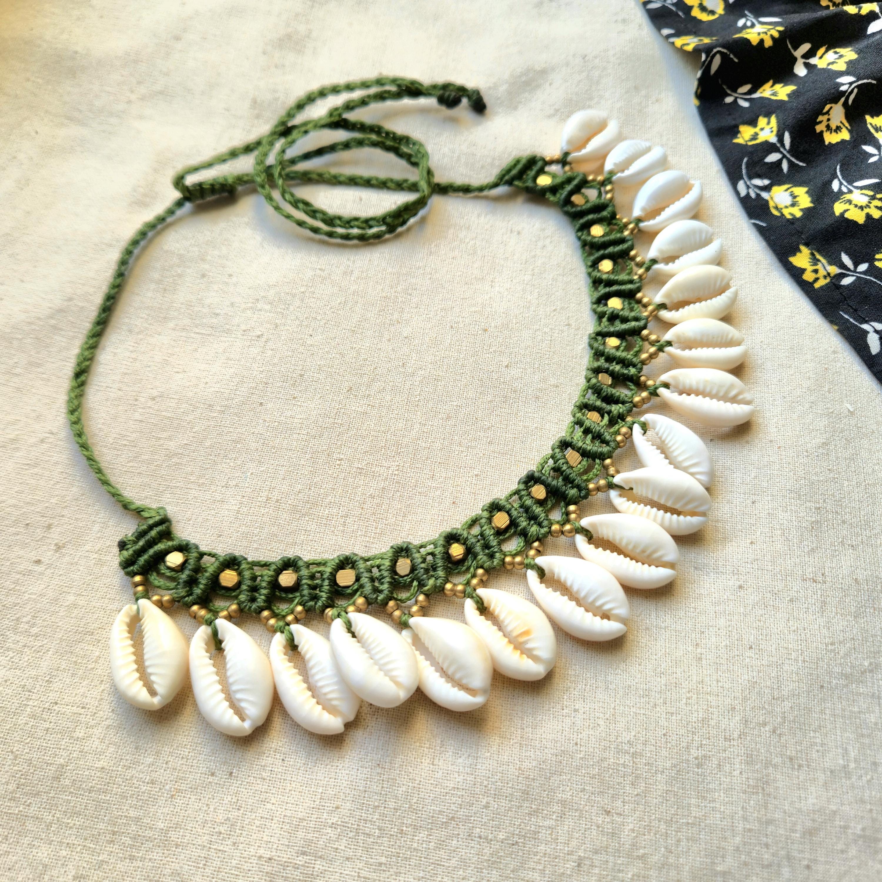 shell necklace マクラメネックレス Beautiful Shell Macrame Necklace, Brass Necklace, Gift for Her