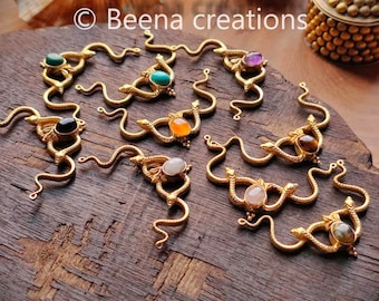 Snake Brass Charm hangend, Brass Charms, Snake stone charms, Brass Charms voor macrame, Brass Charms voor Macrame en sieraden maken