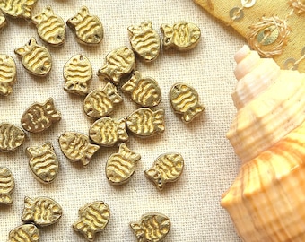 Engraved Fish Brass Beads – Antique Gold Animal Charms for Jewelry Making, Macrame, Bracelets, Macrame making, and Boho Crafts Z199