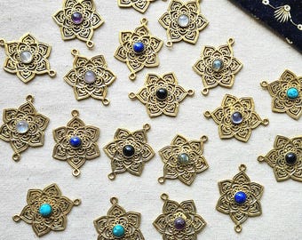 Dijes de latón y piedra, Dijes de latón, Dijes de piedra, Dijes de latón para macramé, Macramé, Dijes de latón para macramé y fabricación de joyas CS98