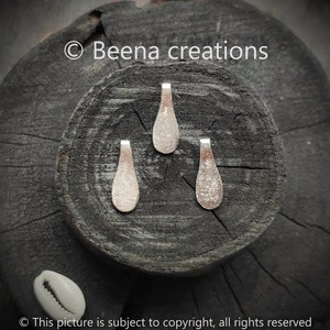Breloques ethniques en laiton, Breloques en laiton, Breloques brutes, Breloques pour macramé et fabrication de bijoux, 20 18 mm, Z17 image 2