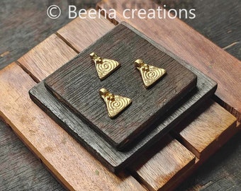 Triangle Brass charms, Brass charms, Raw Charms, Silverfilled charms, Charms for macrame and jewelry making, 14*14mm, Z50