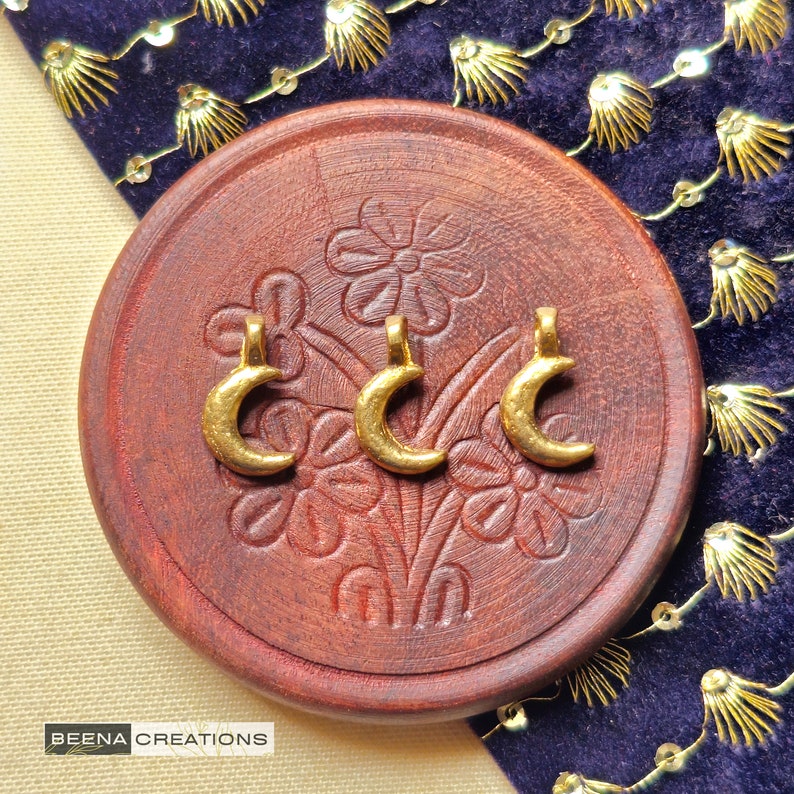 Moon Brass charms, Z134, Brass charms, Raw Charms, charms, Charms for macrame and jewelry making, 1710mm, Micro macrame making zdjęcie 2