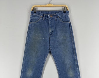 W30 L30 Vintage Wrangler Dirty Ripped Jeans Wrangler Medium Wash Denim Wrangler Y2K Zipper Fly Classic Boyfriend Jeans Waist Size 30