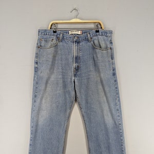 Size 39 Vintage Levis 505 Distressed Jeans Levis High Rise Light Blue Wash Denim Levis Regular Fit Y2K Zipper Fly Classic Jeans W39 L31
