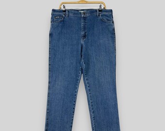 Size 37 Vintage Lee High Rise Women Jeans Lee Y2K Zipper Fly Dark Wash Denim Lee Relaxed Fit Straight Legs Classic Girlfriend Jeans W37 L28