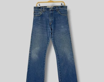 Vintage Y2K Levi's 517 Bootcut Jeans W33 L30 / High Rise Dark