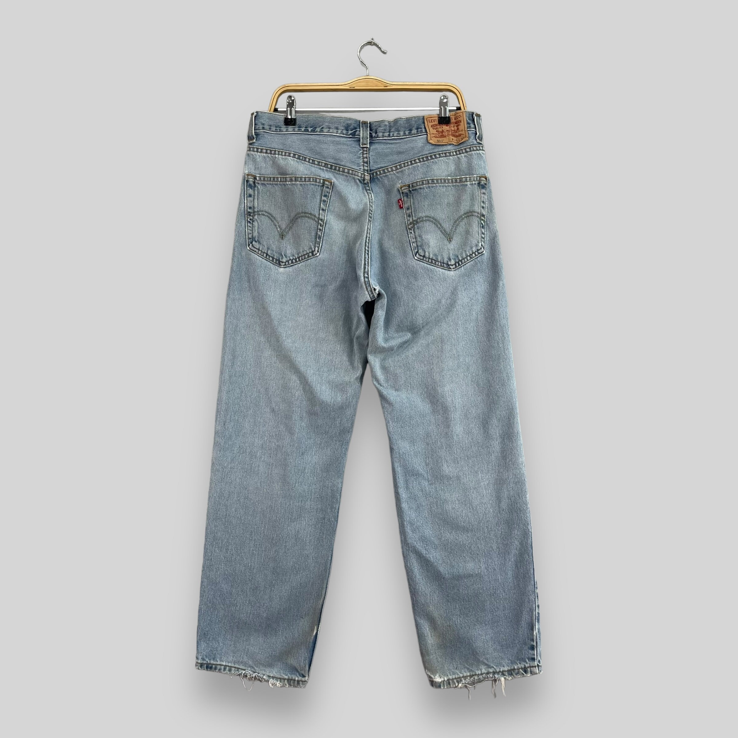 W33 L29 Vintage Levis 550 Distressed Ripped Jeans Levis High Rise 
