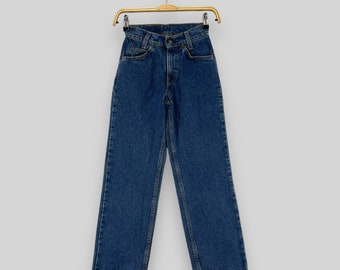 Size 21 Vintage Levis 550 Girlfriend Jeans Levis Mid Rise Dark Wash Denim Levis Relaxed Fit Small Hip Y2K Zipper Fly Student Jeans W21 L25