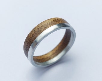 Bague en bois, Bague en bois, Bague en bois massif, Bague minimaliste pour femme, Cadeau de 5e anniversaire, Bague en bois de noyer, Bague en aluminium, Bague unique