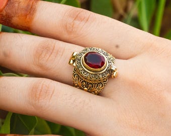 Locket Poison Ring ~ Antique Vintage Style - 18K Gold Plated