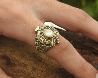 18k Gold-Filled Brass Poison Ring - Hidden Compartment, Adjustable