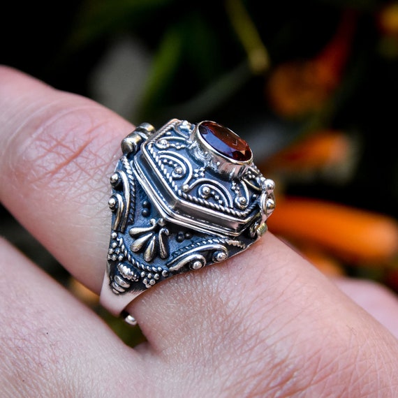 Hexagon Poison Ring ~ Poisoner Ring ~ 925 Sterling Silver