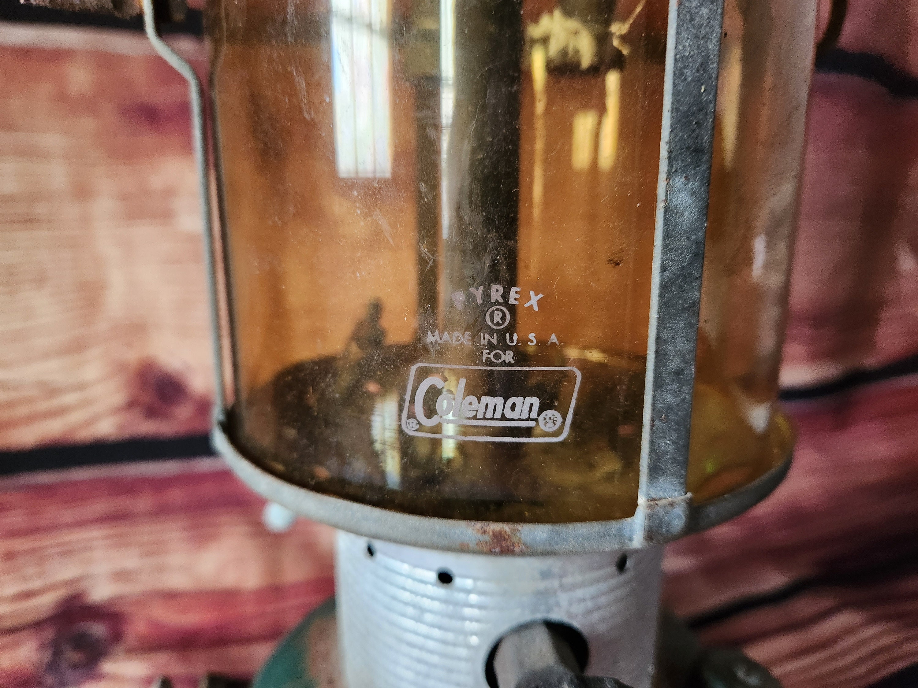 Vintage Coleman Lantern 220F/228F Pyrex Amber Globe 10/1964. Works