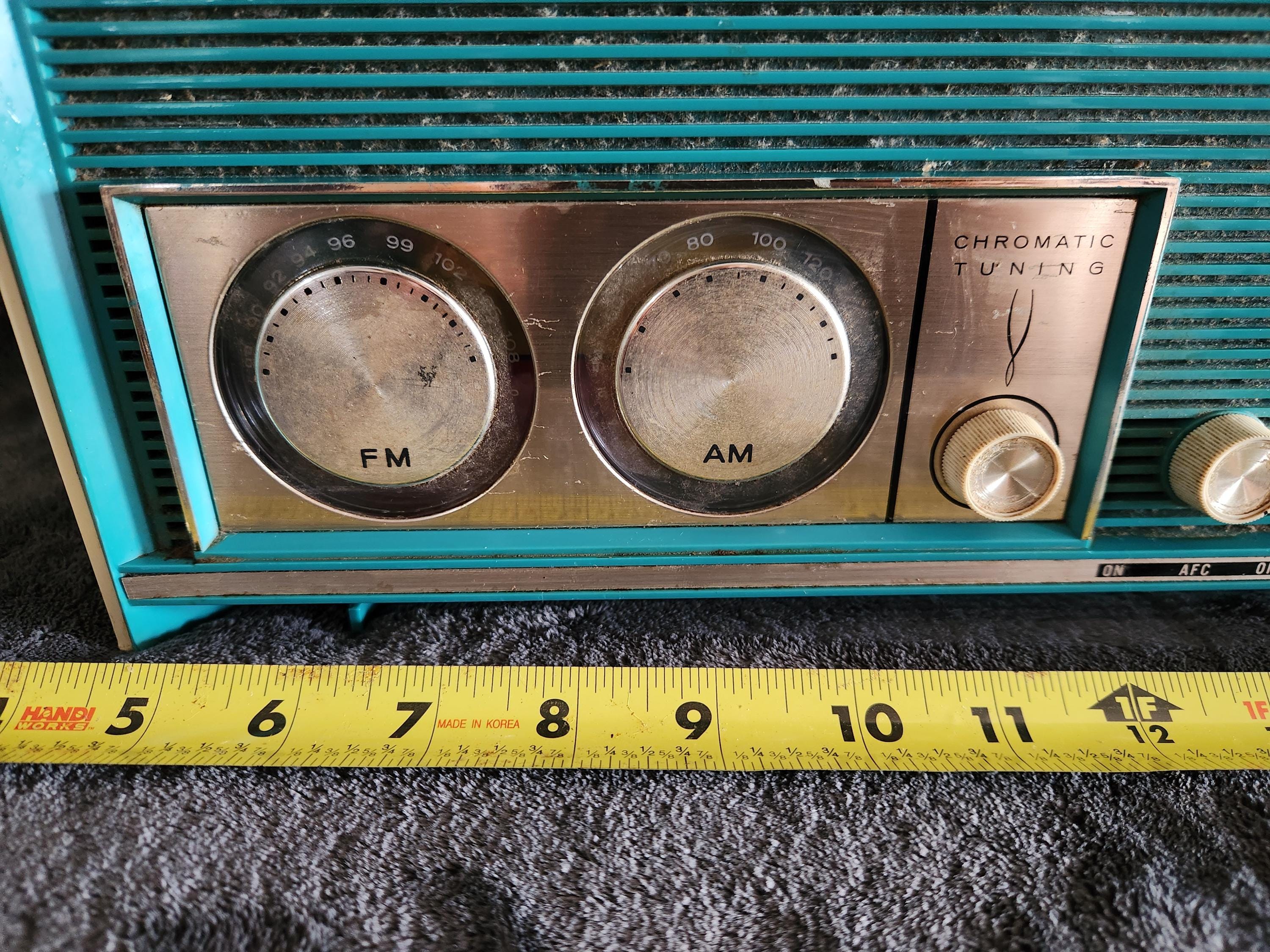 Vintage 1966 Mariner Teal Sears Silvertone 6019 AM/FM Tube Radio