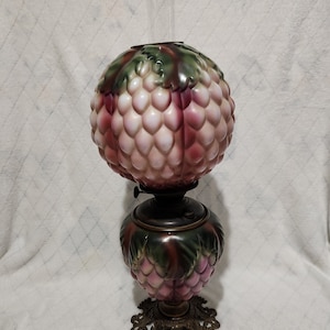 RARE Antique Gone with the wind GWTW oil Banquet parlor puffy grape raspberry lamp double globe