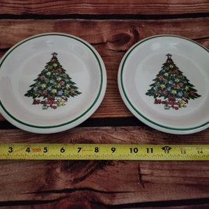 Vintage set of 2 Action Industries CHRISTMAS TREE Ceramic Salad/Dessert Plate 7.5”