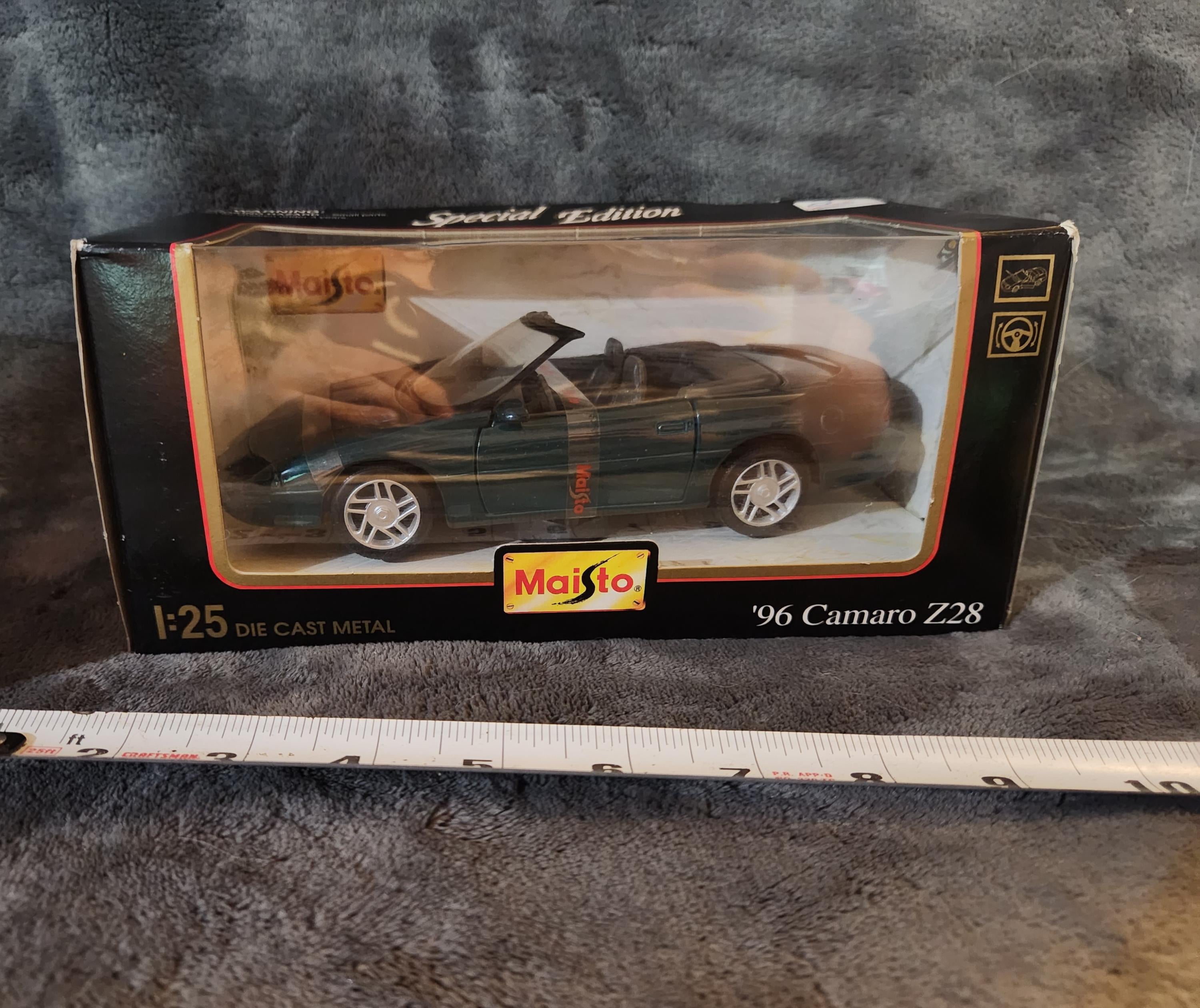 1996アトランタ五輪記念　DIE-CAST MODEL COLLECTION J* Vintage Maisto 1996 Chevrolet Camaro Z28 1:25 Die Cast Model