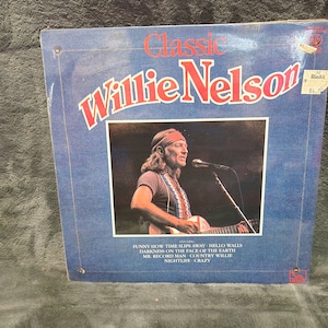 J* New Sealed Classic Willie Nelson By Willie Nelson LP vinyl record Britian IMPORT