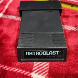 ヴィンテージ 動作中 1982 Astroblast Mattel Electronics Atari 2600 ゲームカートリッジ