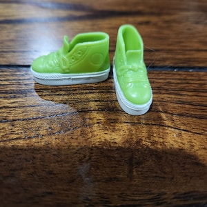 Vintage 1960s MATTEL Barbie shoes green bulky sneakers