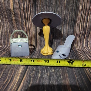 Vintage K Sammlung von Geldbörse, Schuh und Hut Figuren