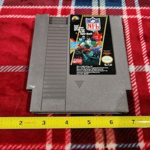 Vintage WORKING 1988 National Football League NFL NES Nintendo Entertainment System cartridge