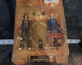 J* Vintage 2004 Exclusive NIB Buffy The Vampire Slayer Willow and Tara Together Forever Action Figure Diamond Select