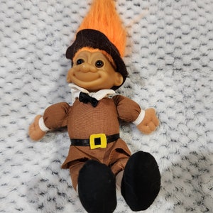 Thanksgiving Troll, Vintage Russ Troll Doll, Thanksgiving Pilgrim Boy,  Orange Hair Trolls 8