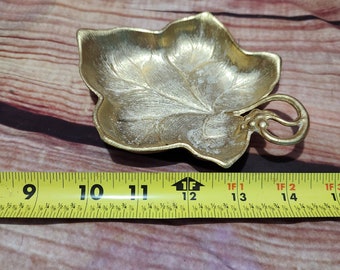 Vintage Cast Metal Gold Color Detailed Grape Leaf Trinket / Candy / Display Dish