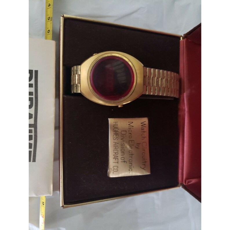 Vintage 1970 Hughes Aircraft LED Watch w / Boîtier PIÈCES / Etsy France