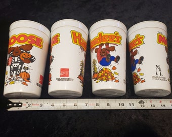 Jahrgang 1989 Hardee's 32 Unzen The Moose Fall Plastikbecher Coca Cola Rare Sammlerstück