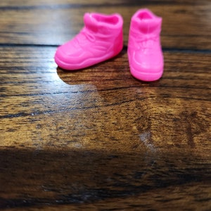 Vintage 1960s MATTEL Barbie shoes pink sneakers