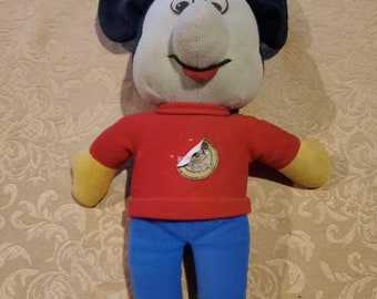 Vintage knickerbocker mickey mouse with mickey mouse patch 1976