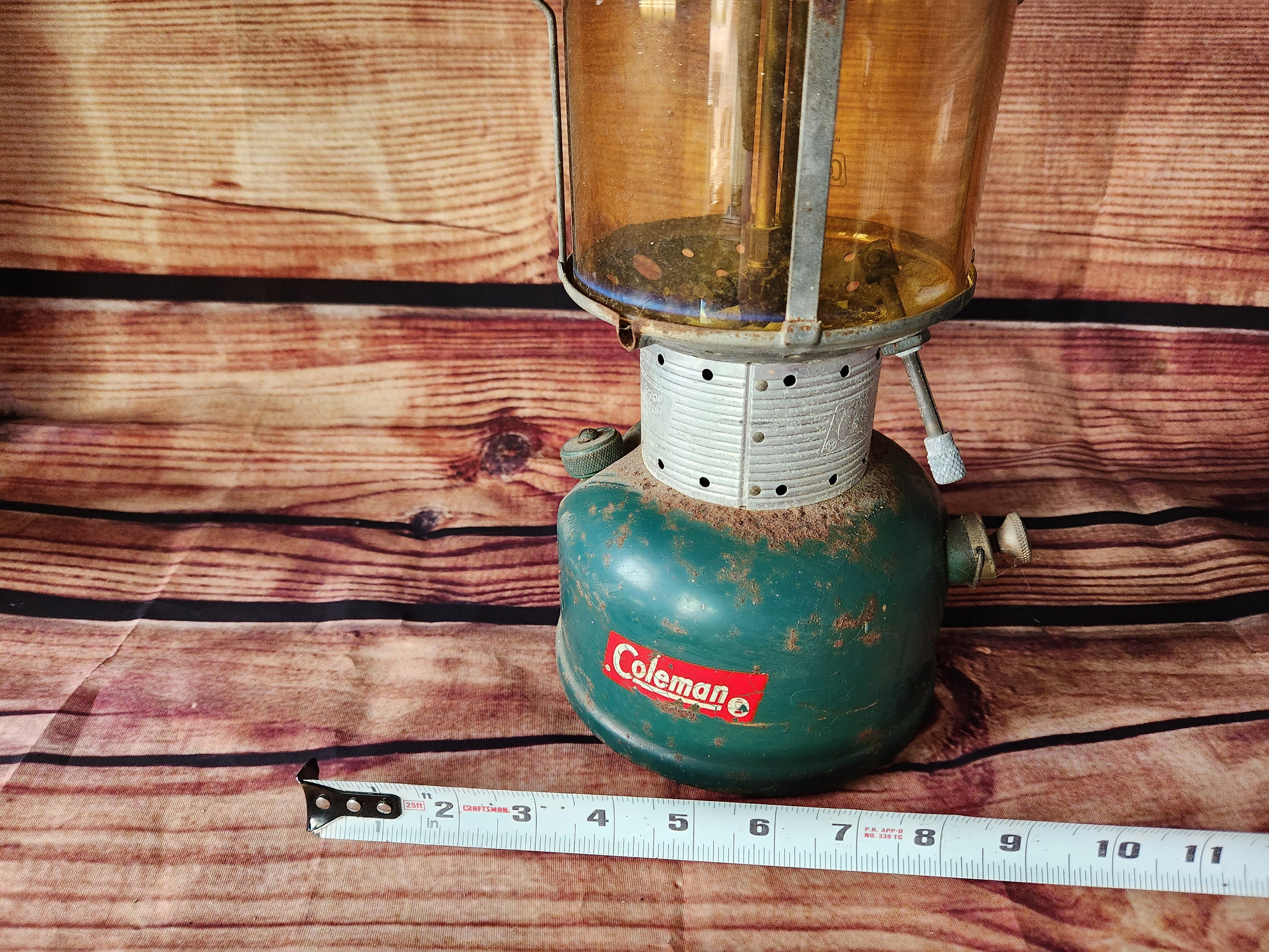 Vintage Coleman Lantern 220F/228F Pyrex Amber Globe 10/1964. Works