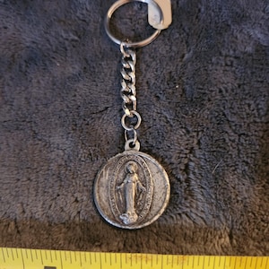 Vintage Keychain Miraculous Medal Catholic Mary Keychain.